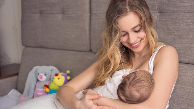 Studi: Semua Ibu Khawatir Saat Hamil dan Menyusui Hamil dan menyusui merupakan fase baru yang dilewati perempuan. Masa-masa ini ternyata penuh dengan kekhawatiran.