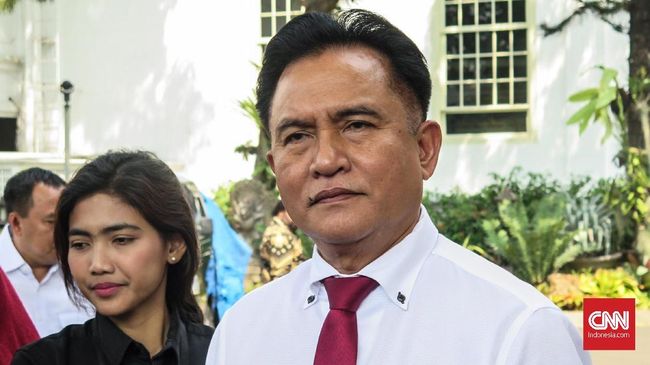 Jokowi calls Yusril Ihza Mahendra to the palace