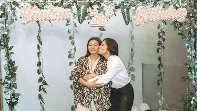 6 Momen Kompak Wulan Guritno dan Putrinya, Shalom Razade