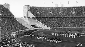 Hitler dan Kotoran Merpati di Pembukaan Olimpiade 1936