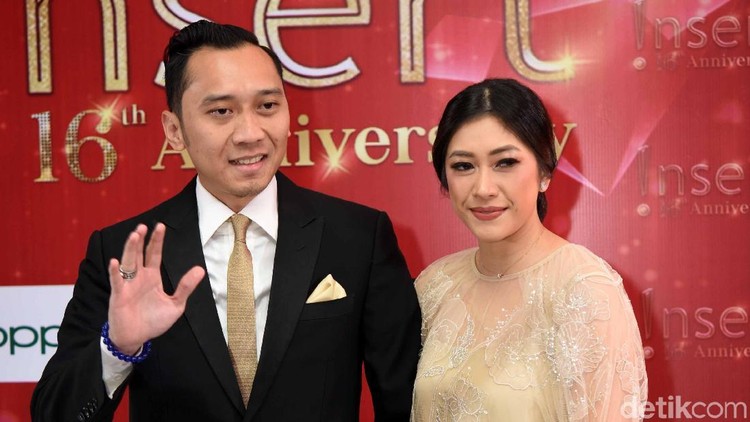 Ibas Yudhoyono dan Aliya Rajasa saat menghadiri Insert Awards.