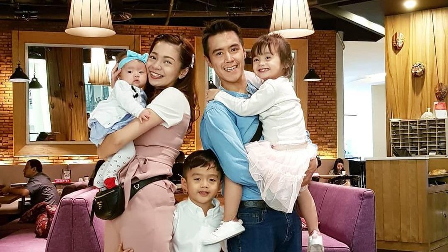 Maya Septha ajak anak-anak dan keluarga kecilnya untuk bermain ke rumah oma setelah bosan 2 minggu karantina diri. 