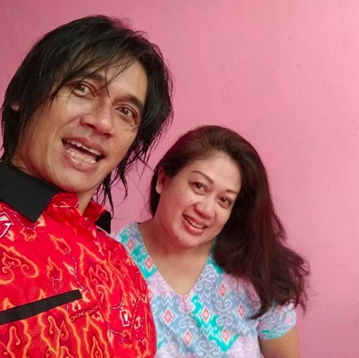 <p>Dalam akun Instagram Mira, beberapa kali Agung melakukan selfie dengan istri tercintanya. Sweet! (Foto: Instagram @mir4r4h4yu)</p>