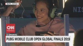 VIDEO: Pevita Pearce Jadi Atlet E-Sports Indonesia