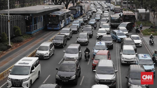 Polda Metro Jaya mengerahkan 2.380 personel gabungan dalam operasi Patuh Jaya 29 Agustus-11 September yang menyasar sejumlah pelanggaran lalu lintas.