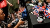 FOTO: 'Jingkrak' Lucu Para Kucing New York demi Adopsi Para kucing di New York berlenggok di catwalk demi mendapatkan tuan baru lewat adopsi.