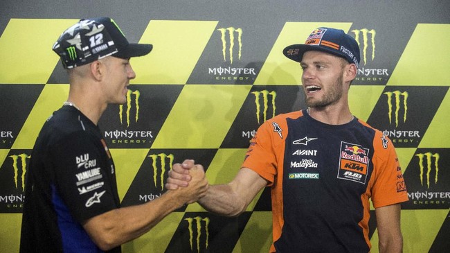 Valentino Rossi menyebut Brad Binder sebagai binatang usai pembalap asal Afrika Selatan itu memenangi MotoGP Ceko 2020.