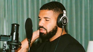 Drake Rilis Album Terbaru Bertajuk Care Package