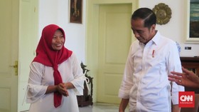 Tangis Baiq Nuril Harapkan Revisi UU ITE Bukan Cuma Wacana
