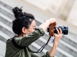 Cara Pakai Kamera Mirrorless untuk Pemula: 6 Setting Dasar Biar Foto Tajam