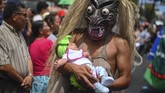 FOTO: Festival Pelindung Kota di El Salvador Festival El Salvador del Mundo digelar sebagai bagian perayaan santo pelindung kota San Salvador, El Salvador dari 1 Agustus hingga 6 Agustus 2019.