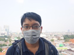 Jutawan Ini Bagi-bagi Masker Gratis Lewat Vending Machines
