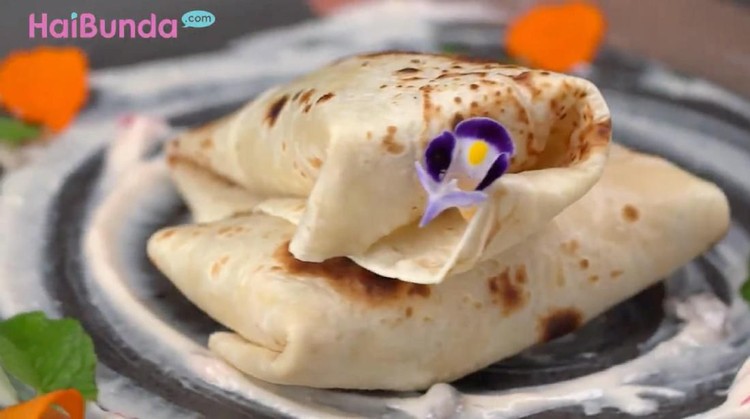 Coba resep unik terinspirasi dari kebab yuk Bun, namanya Kebab Isi Durian.