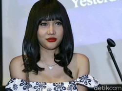 Dear Lucinta Luna... Stres Di-bully Kenapa Selalu Buat Sensasi?