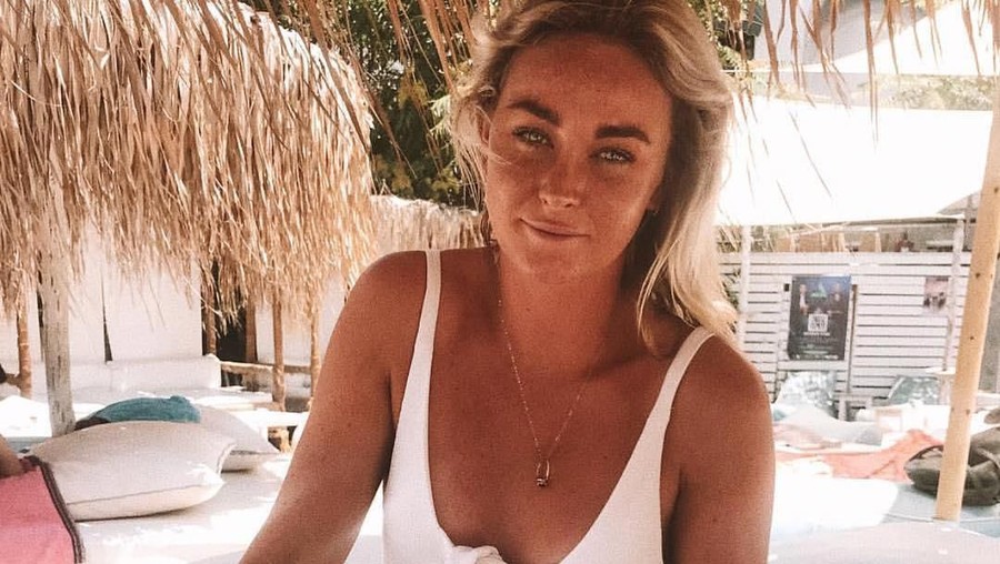 2. Sinead McNamara Kematian tragis para influencer dunia ini memang mengejutkan publik, dibalik kepopularitasnnya ternyata banyak orang yang mengincar nyawanya.