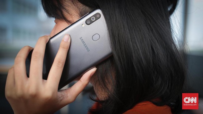CNNIndonesia.com berkesempatan menjajal Galaxy M30 yang merupakan generasi penerus Galaxy M20 dengan baterai berkapasitas besar.