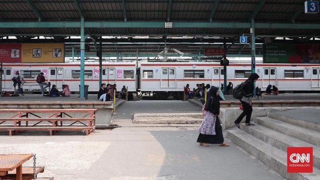 Stasiun Manggarai akan menjadi stasiun pusat di DKI Jakarta, karena sebagai penghubung bagi pengguna kereta jarak jauh, kereta listrik, serta kereta bandara.