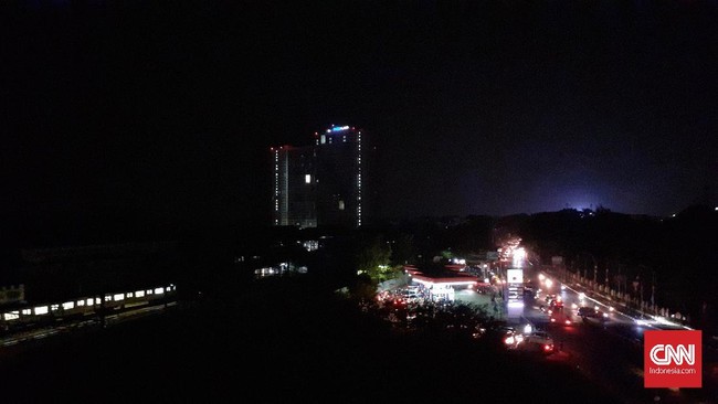 Wakil Ketua Komisi VII DPR mengatakan pertemuan informal dengan direksi PLN itu akan digelar di ruang pimpinan Komisi VII pukul 13.00 WIB.