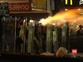 VIDEO: Api dan Gas Air Mata di Unjuk Rasa Hong Kong