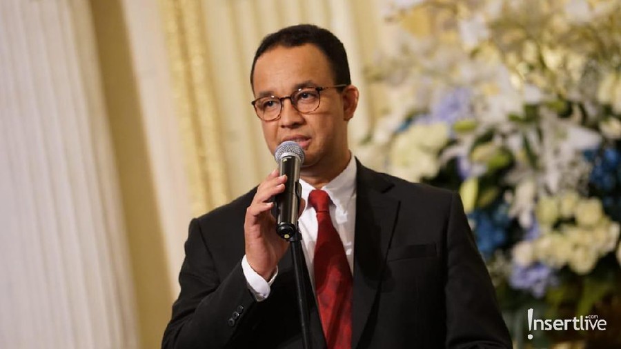 Kasus tes honores masuk got, lurah Jelambar, Jakarta Barat, dicopot oleh Anies Baswedan. 
