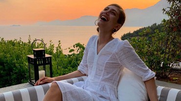 img-title Valentina Sampaio, Model Transgender Pertama di Victoria's Secret