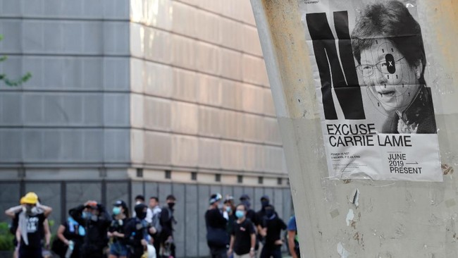 Kelompok aktivis Hong Kong kembali menduduki bandara setempat hari ini, Jumat (9/8), untuk mencari dukungan menentang sikap China yang dianggap otoriter.