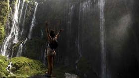 FOTO: Kemegahan Air Terjun Tumpak Sewu