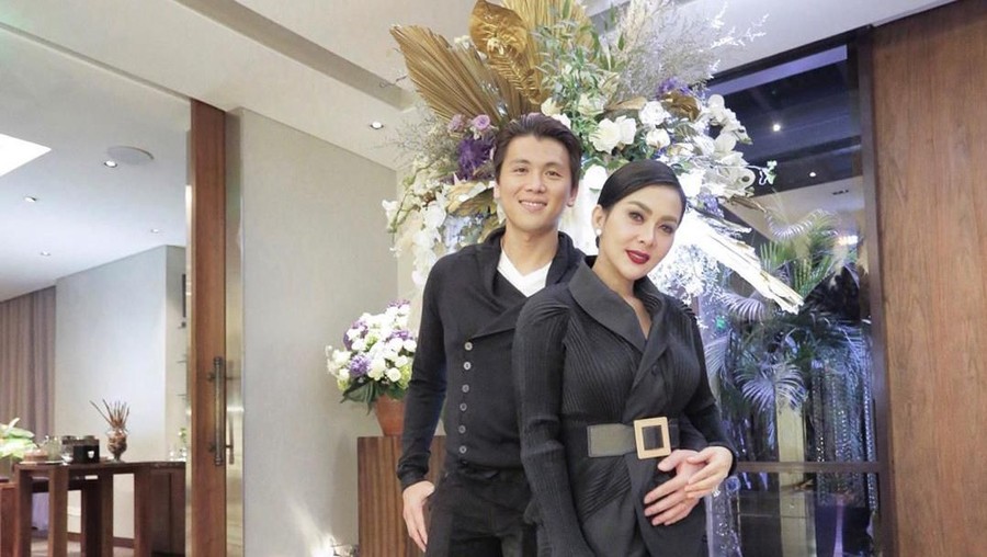 Doa Manis Reino Barack di Hari Ulang Tahun Syahrini