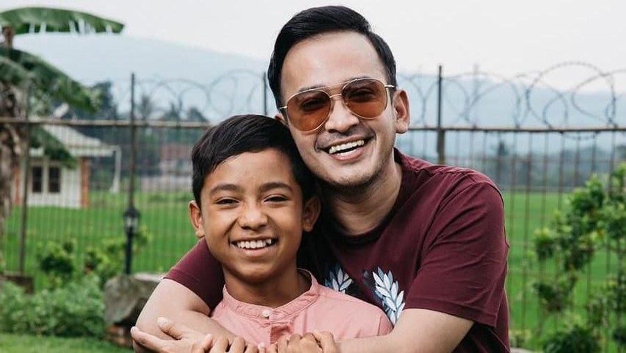 Ruben Onsu Beberkan Alasan Betrand Peto Minum ASI Sarwendah Betrand Peto minum ASI Sarwendah.