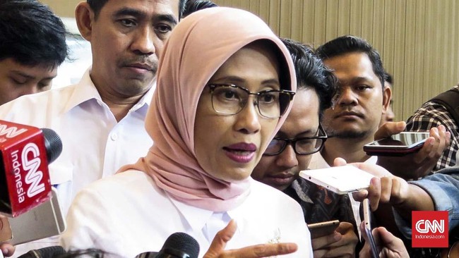 Plt Direktur Utama PT PLN (Persero) menargetkan pasokan listrik ke sejumlah wilayah di DKI Jakarta dan sekitarnya akan kembali normal pada Senin (5/8) malam.