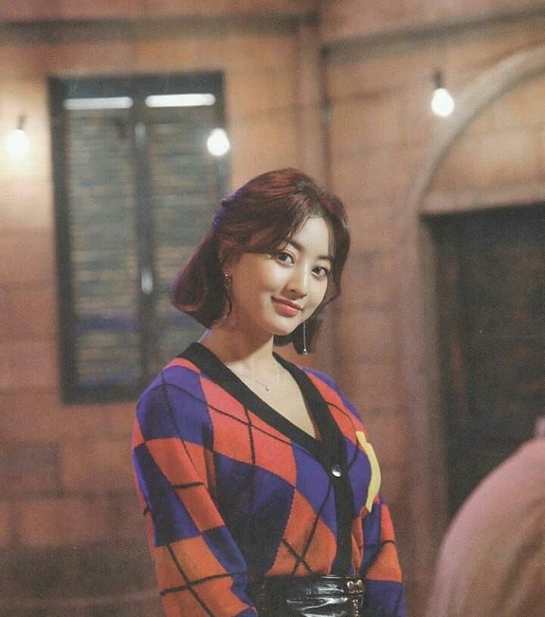 6 Pesona Jihyo TWICE si Cantik Penakluk Hati Kang Daniel Jihyo adalah salah satu member TWICE yang tengah dikabarkan berpacaran dengan Kang Daniel. Intip pesona dara berusia 22 tahun ini.
