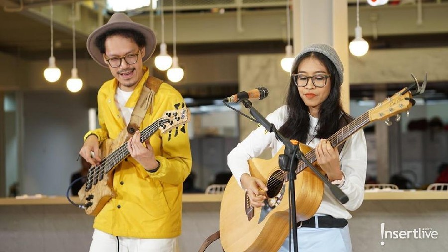 Anak Zaman Now Jadi Inspirasi Lagu Endah N Rhesa Endah N Rhesa baru telah merilis album terbaru sekaligus album kelima mereka.
