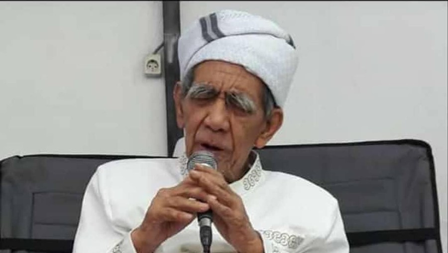 Kiai Haji Maimun Zubair meninggal dunia saat menjalankan ibadah haji di Mekkah.