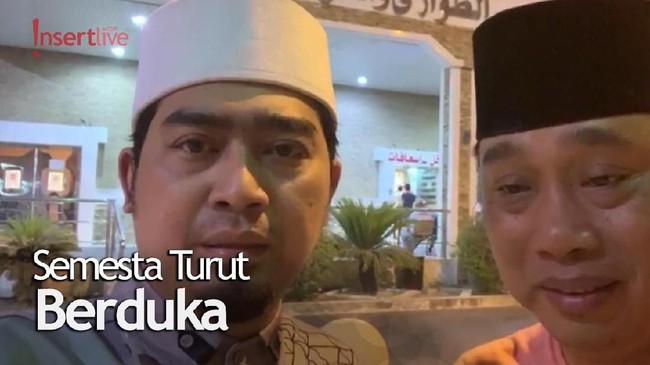 Sebelum Wafat, Ustaz Solmed dan Istri Kunjungi Kamar Mbah Moen