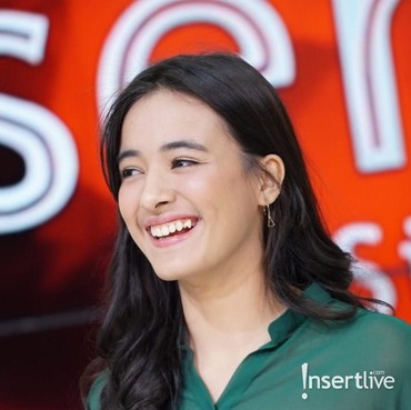 Sempat Tinggal Dekat Sungai, Mawar de Jongh Terbiasa Hadapi Banjir