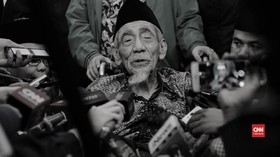 VIDEO: Kiai Sepuh NU Mbah Moen Meninggal Dunia di Makkah