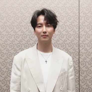 Kim Nam Gil Diincar Jadi Pemeran Utama di Drama Korea Thriller Terbaru