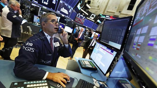 Bank-bank AS 'Ngamuk', Wall Street Dibuka Menguat