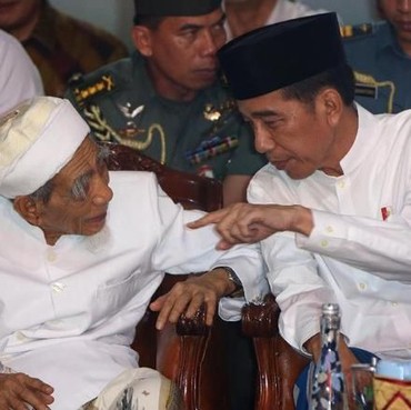 Mbah Moen Meninggal Dunia Saat Beribadah Haji