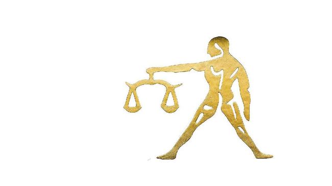 Konsultan tarot Philipus Fath Oei pada CNNIndonesia.com memaparkan beberapa poin ramalan zodiak Libra di tahun 2021.