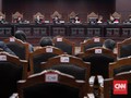 MK Soal Tilang Lampu Motor: Jangan-Jangan Polisi Salah Tafsir
