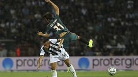 FOTO: Semifinalis Liga Champions Ajax Tertahan di Markas PAOK
