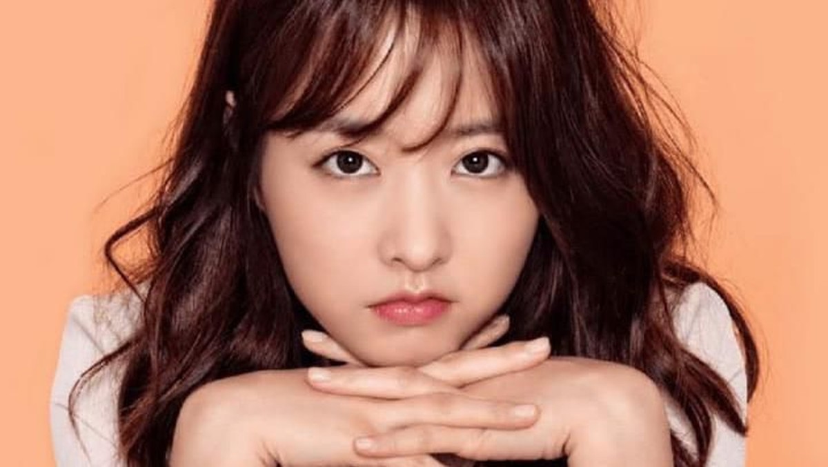 Berikut beberapa artis Korea Selatan yang sempat dekat dengan Soong Joong Ki sebelum Song Hye Kyo