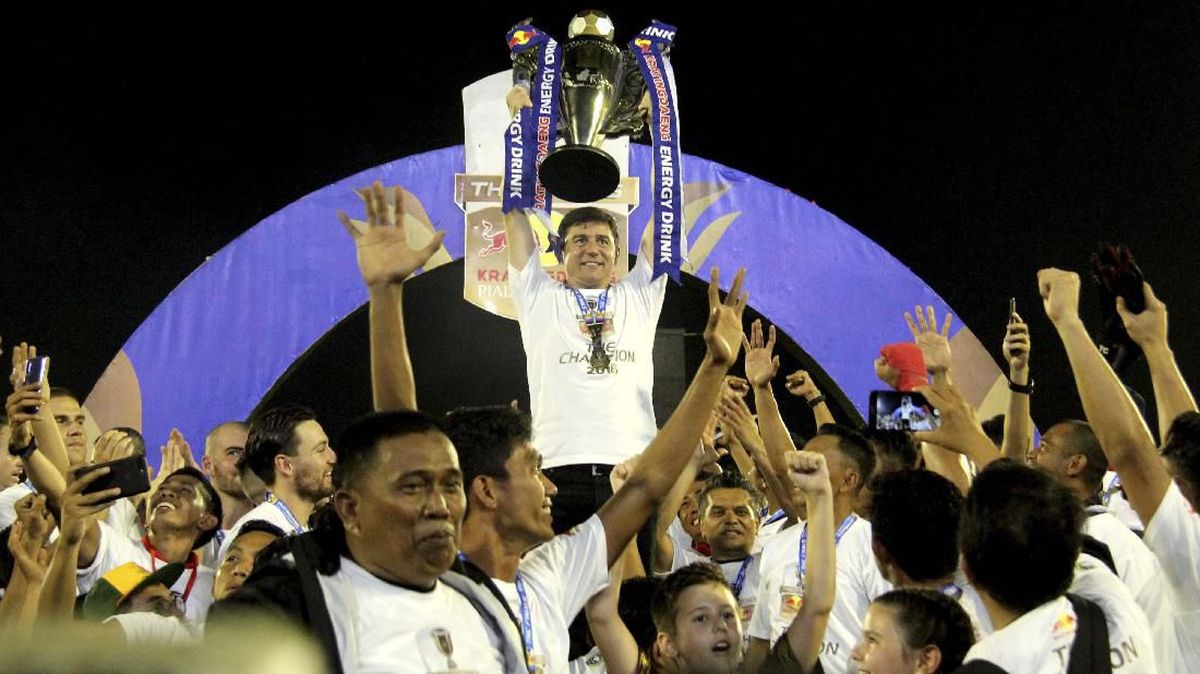 Darije Kalezic Kembali Latih Psm