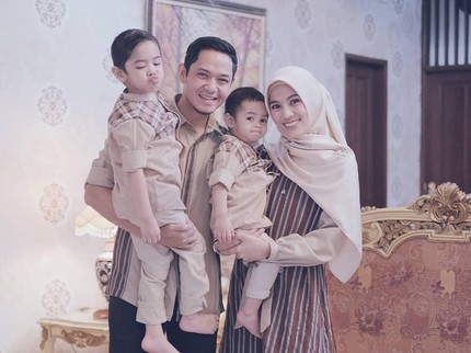 Hadiah Spesial & Sederhana Dude Harlino di Ultah Sang Anak