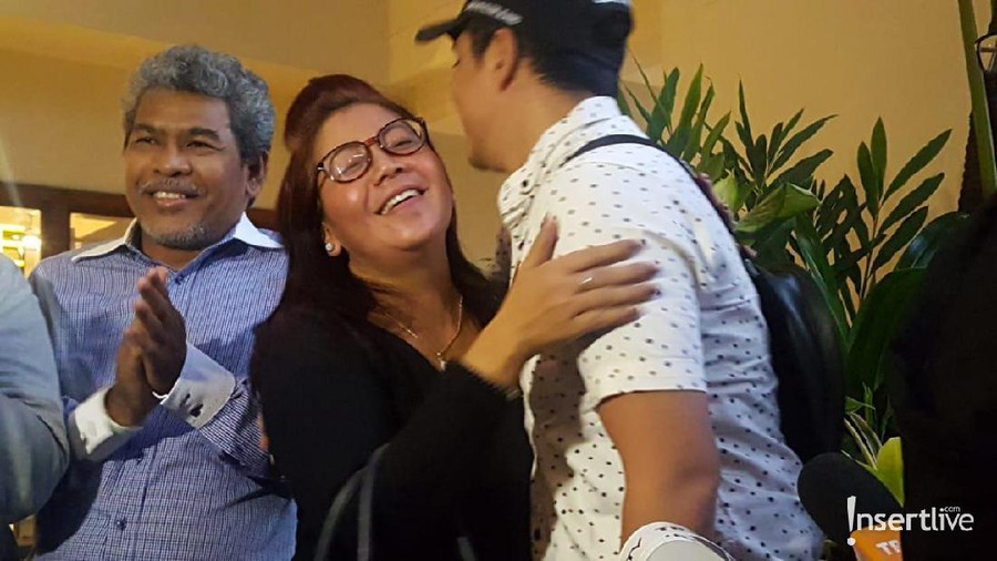Berdamai dengan Antony, Ibunda Kriss Hatta Belum Merasa Lega Kriss Hatta dan Antony Hilenaar berdamai.