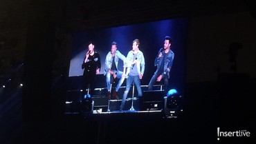 img-title Lagu Queen Berkumandang di Konser Westlife