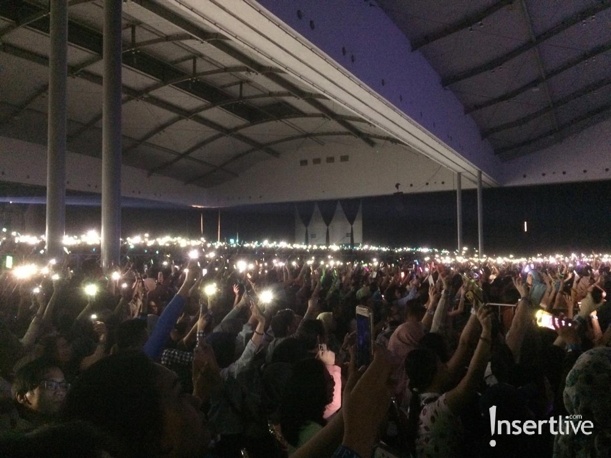 Ini dia beberapa potret keseruan konser Westlife Twenty Tour 2019 yang digelar di ICE BSD&comma; Selasa &lpar;6&sol;8&rpar;&period;