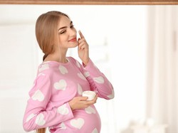 Skincare Mengandung Peptide Apakah Aman untuk Ibu Hamil? Begini Kata Pakar