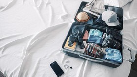 Catat Ya, 7 Barang Penting Ini Sering Lupa Dibawa Saat Traveling